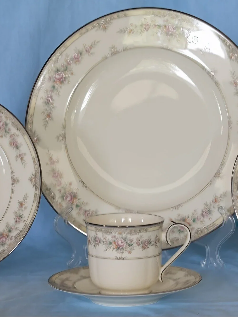 Beautiful Vintage Noritake Shenandoah Pattern 9729 Dinnerware Set. Mint! Japan!